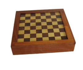 <span style="font-size: 25px;">Mahogany Chess Board</span>
